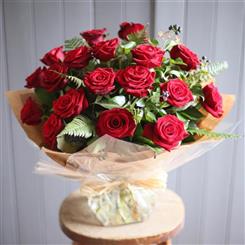 24 Luxury Red Roses