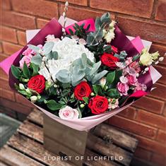 BEST SELLER Valentine's Hand-Tie In Water